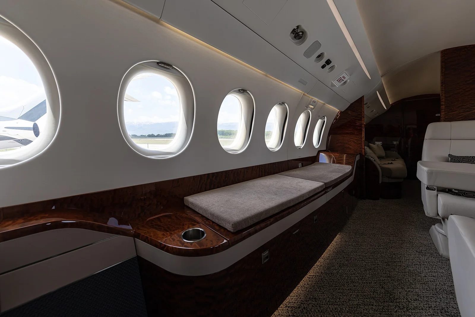 Dassault Falcon 7X – Cabin interior
