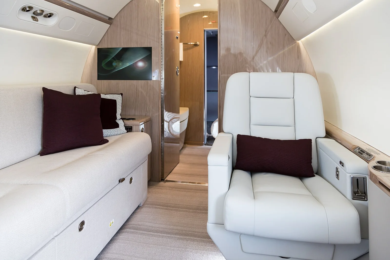 Gulfstream G550 – Cabin interior
