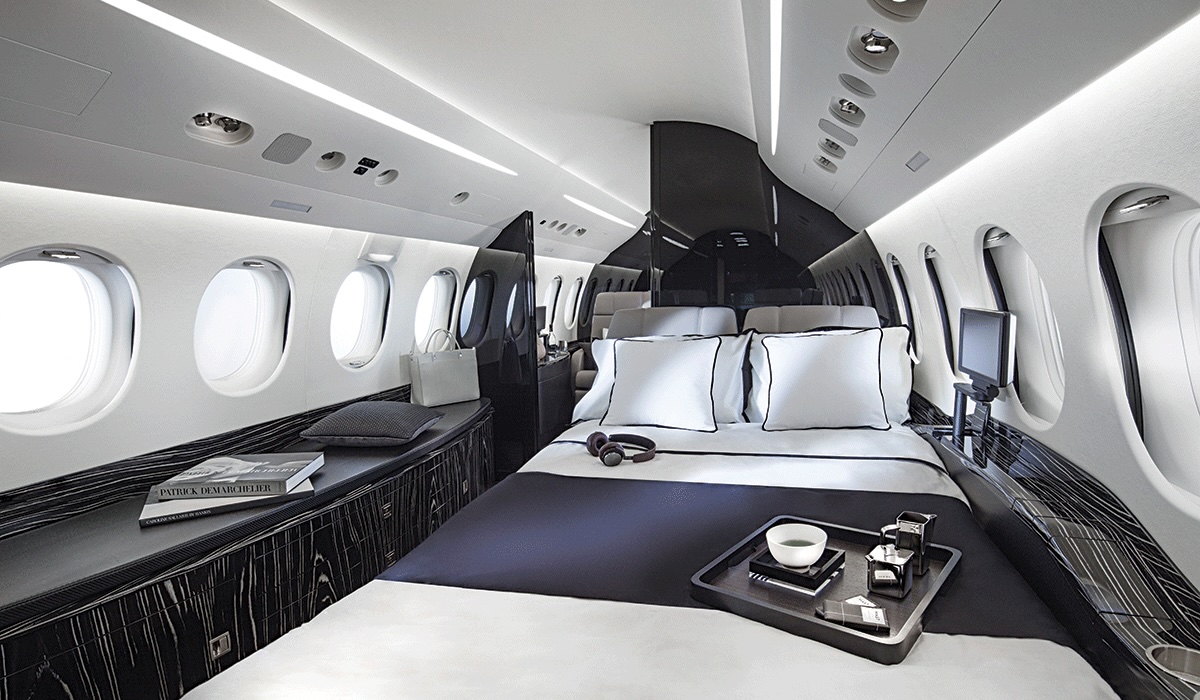 Dassault Falcon 8X cabin interior 2