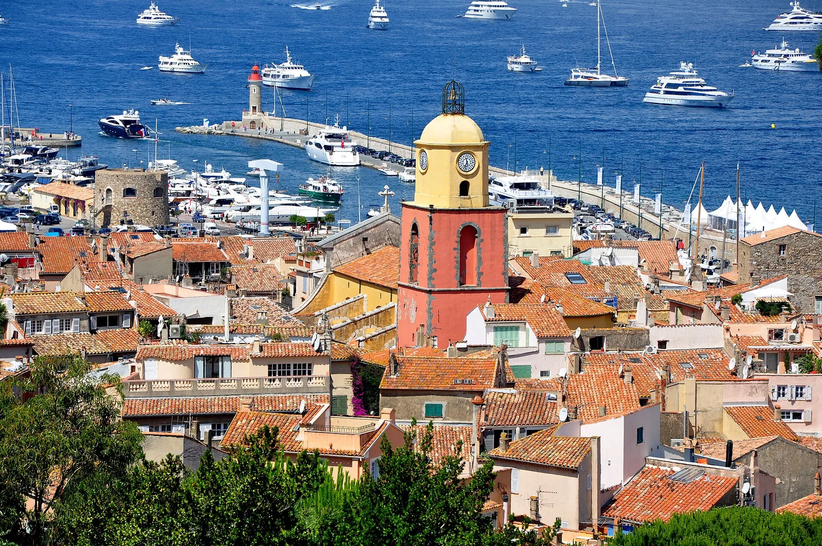 Altstadt und Hafen von Saint-Tropez