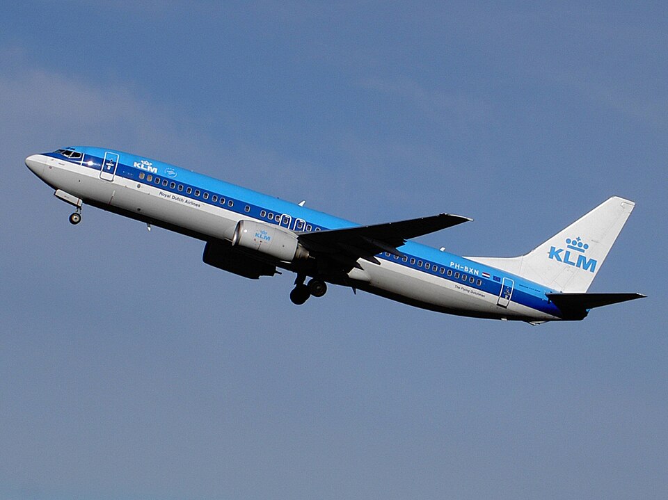 KLM Boeing 737-800 taking off